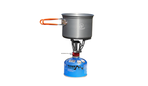 Ligeras y portátiles: las mejores estufas de gas para acampar para mochileros