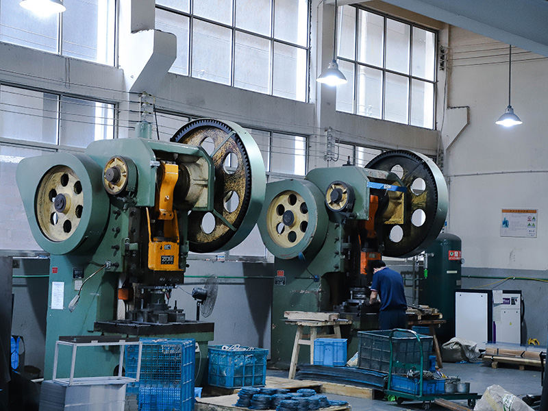 Según las estadísticas ha llegado a la cumbre del monte Qomolan...